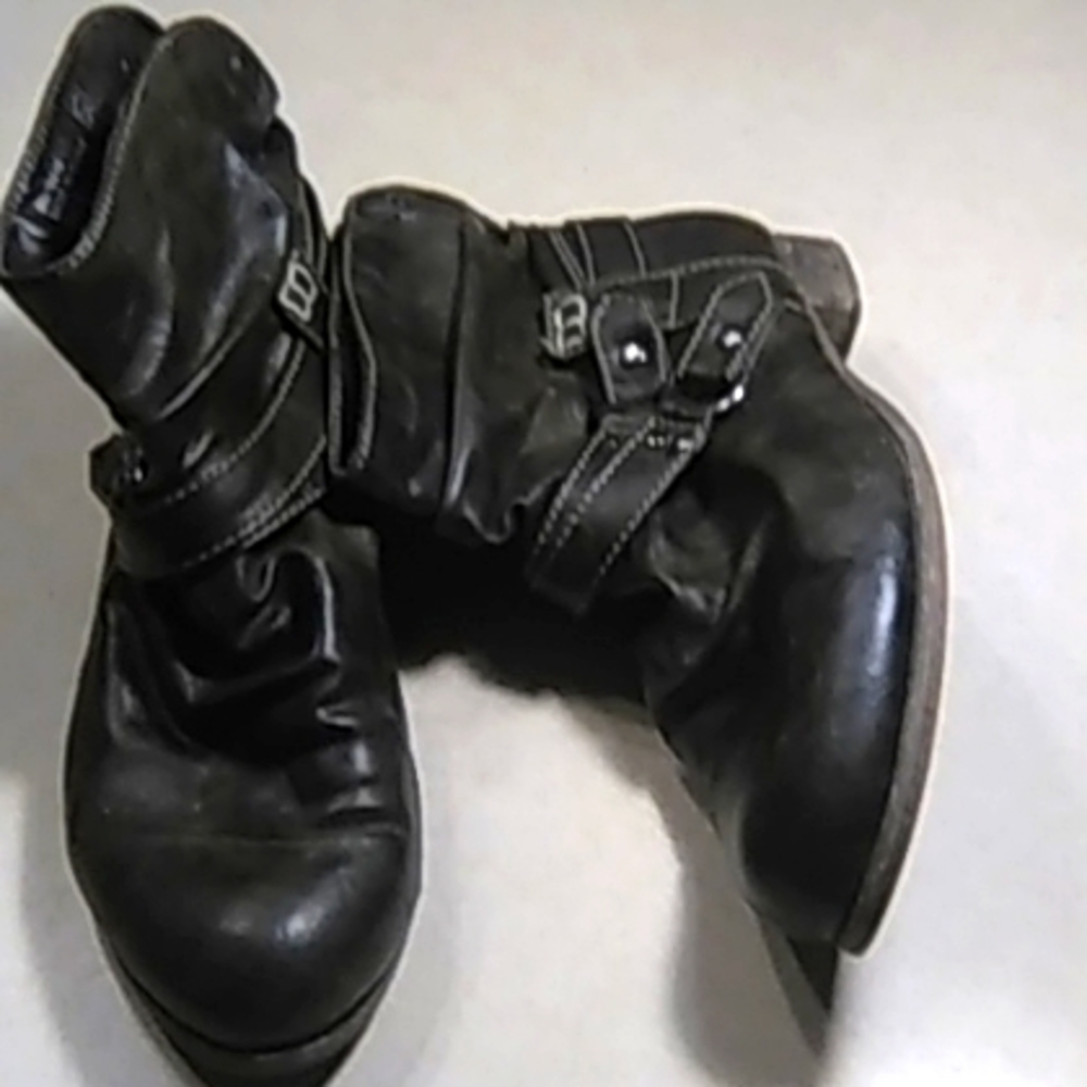 Bullboxer ankle boots